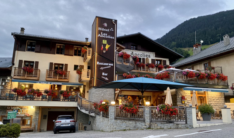 Hôtel les Ancolies extérieur été- Arêches-Beaufort - © Blanc_Regis Hôtel les Ancolies extérieur été- Arêches-Beaufort
