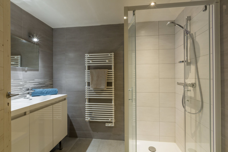 Salle de douche Pierra Menta
