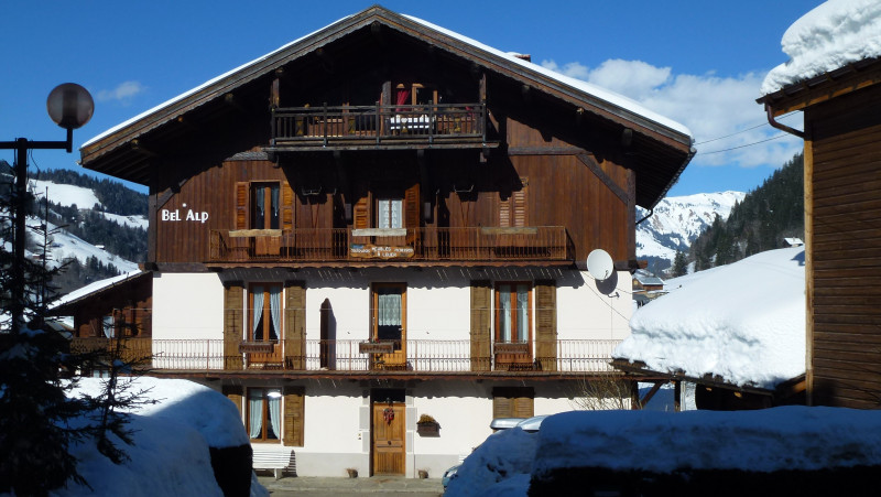 Chalet bel alp en hiver - © GACHET Chalet bel alp en hiver