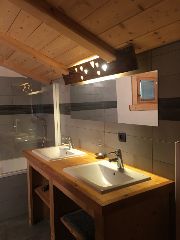 salle de bain & douche indépendante salle de bain & douche indépendante