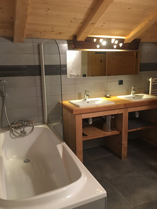 salle de bain & douche indépendante salle de bain & douche indépendante