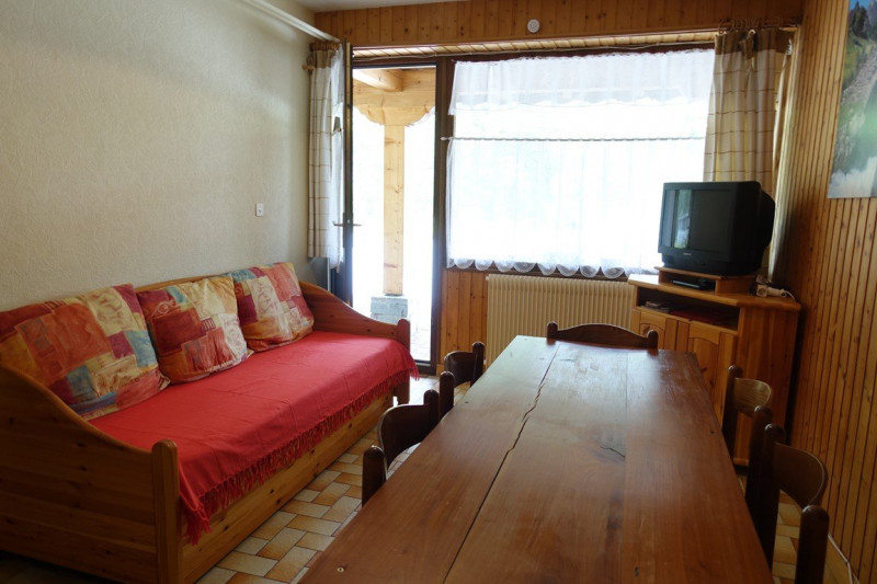 _clients_227327001_photos_141j_5013303 _clients_227327001_photos_141j_5013303