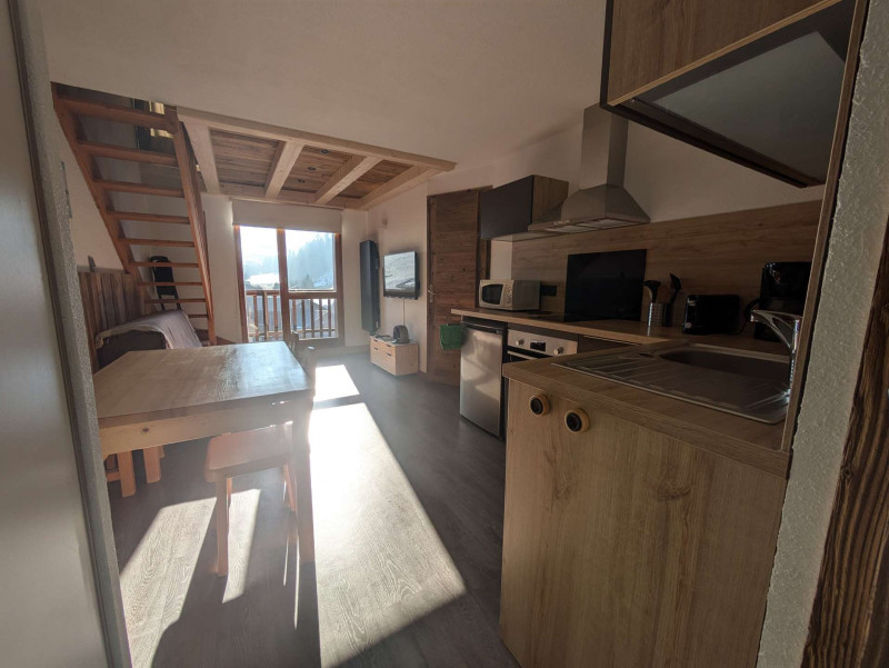 _clients_227327001_photos_61b_4917825 _clients_227327001_photos_61b_4917825