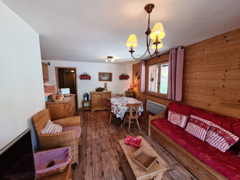 _lv_images__lot_0000000065_09_5155570