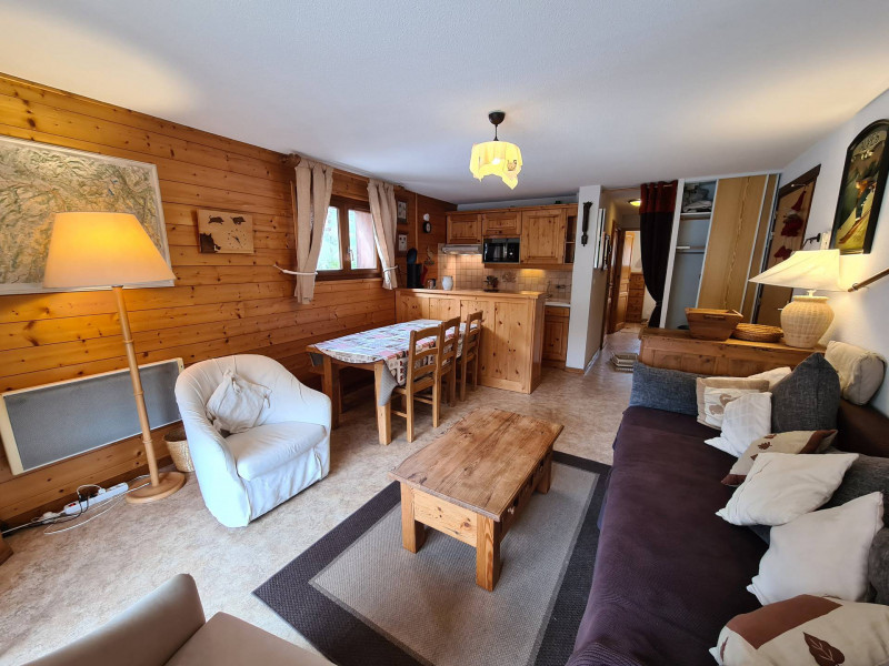 _lv_images__lot_0000000068_09_5428663