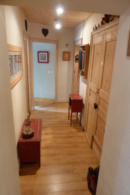 _lv_images__lot_0000000134_11_4998783