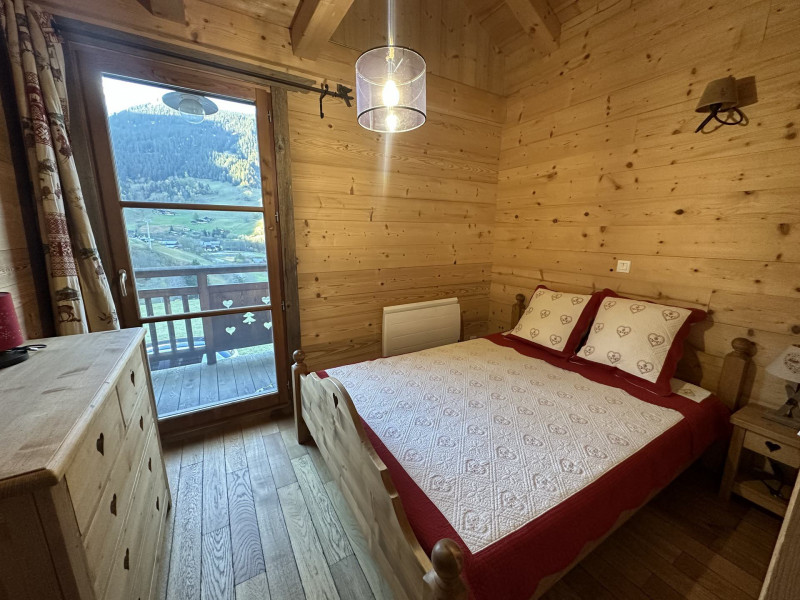 _lv_images__lot_0000000181_09_5471420