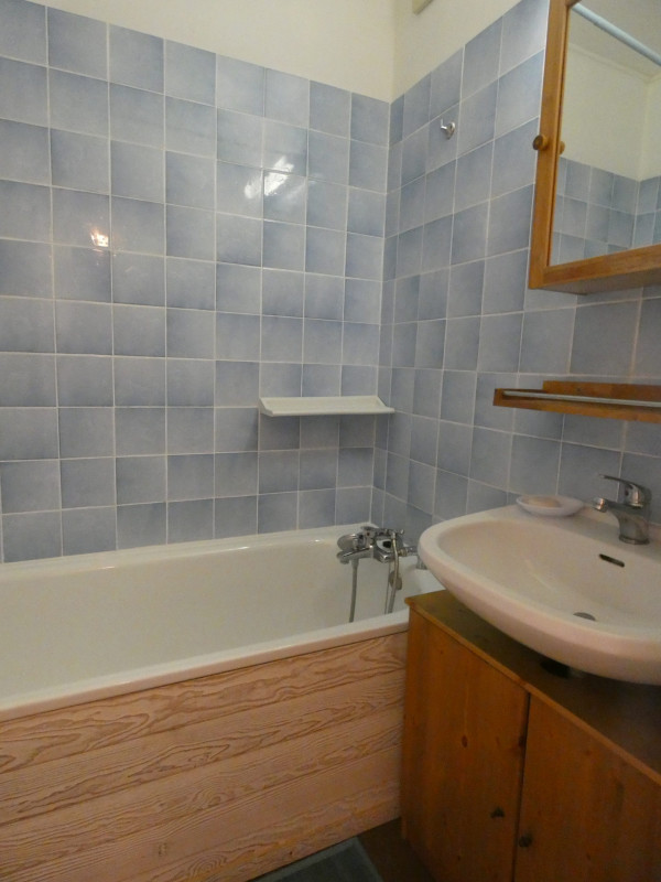 _lv_images__lot_0000000200_06_5403180 _lv_images__lot_0000000200_06_5403180