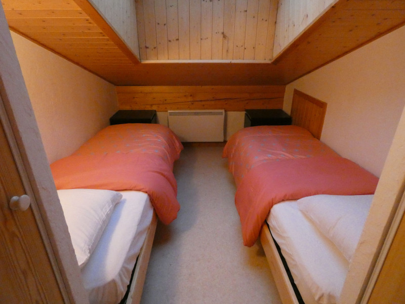 _lv_images__lot_0000000212_05_5202240 _lv_images__lot_0000000212_05_5202240