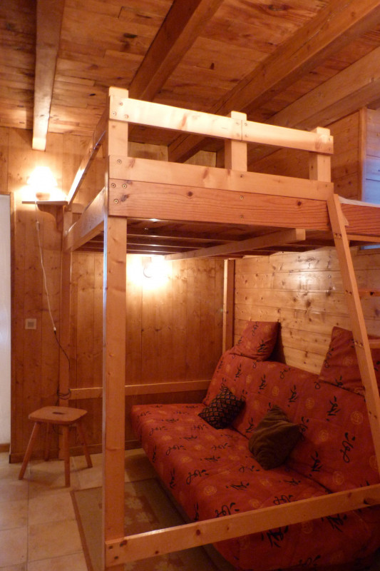 _lv_images__lot_0000000226_12_5480258