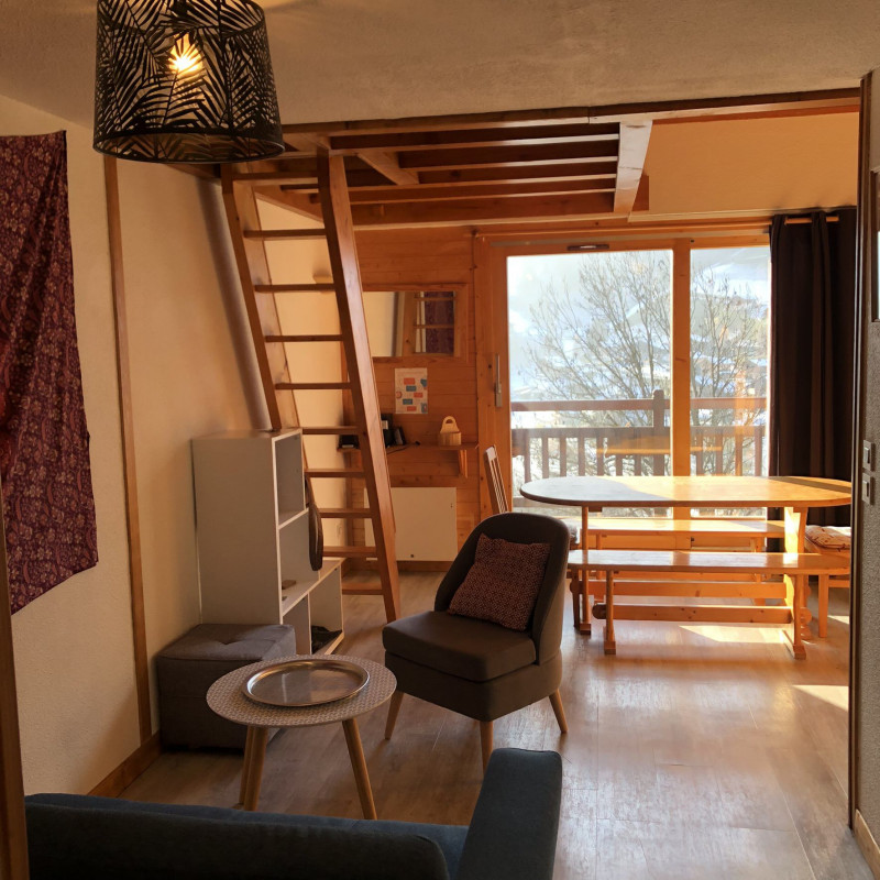 _lv_images__lot_0000000244_09_5057603 _lv_images__lot_0000000244_09_5057603