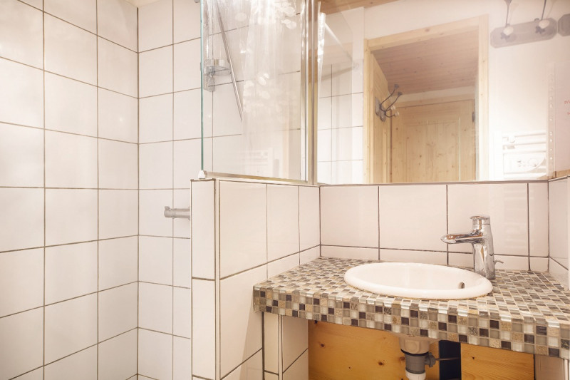 _lv_images__lot_0000000247_12_5463596 _lv_images__lot_0000000247_12_5463596