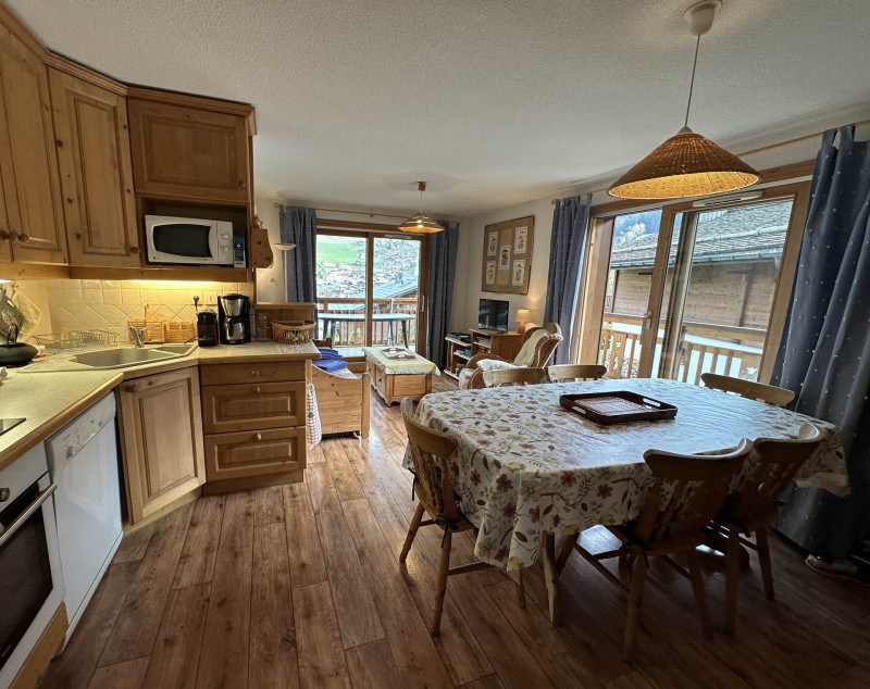 _lv_images__lot_0000000252_01_5330055