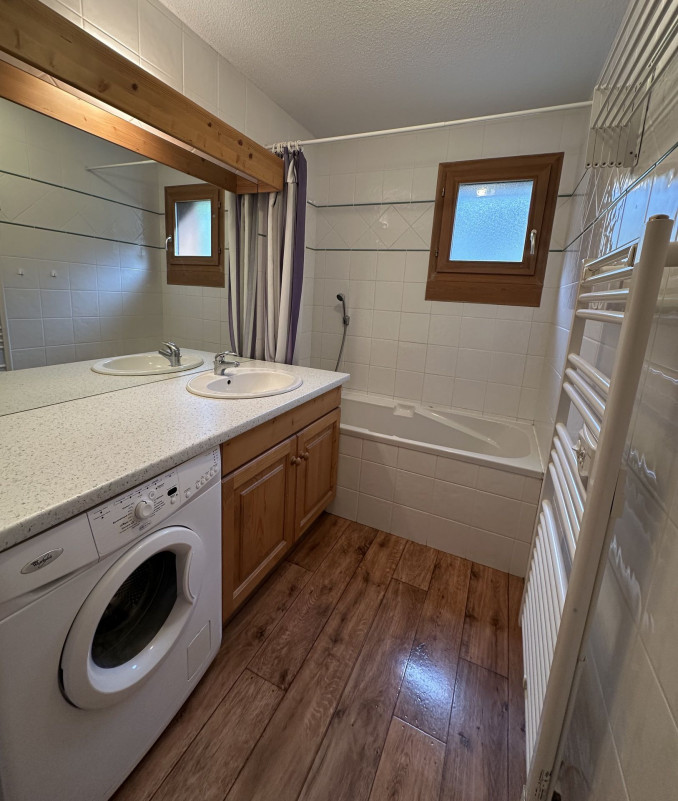 _lv_images__lot_0000000252_07_5487917