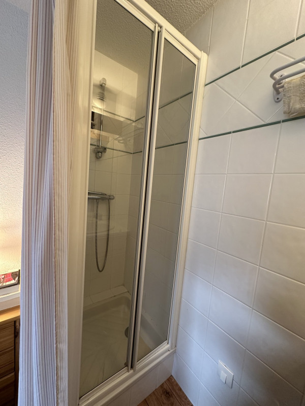 _lv_images__lot_0000000252_15_4680568